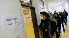 Odmena za účasť na voľbách sa zavádzať nebude. Smer a Hlas boli proti