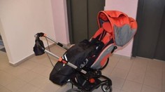 Nehorázna drzosť. Rodine v Bratislave ukradli kočík pre ich hendikepovanú dcérku