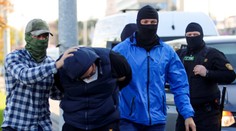 Počas protestných akcií v Bielorusku zadržali viac ako 130 ľudí