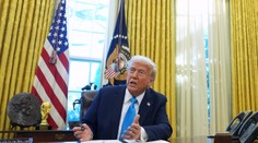 Trump tvrdí, že Putin chce mier, vylúčenie Ruska z G7 označil za chybu