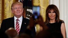 Rodičia prvej dámy Melanie Trumpovej získali trvalý pobyt v USA