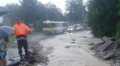 Žilinou sa prehnala silná búrka. Fotografie od vás