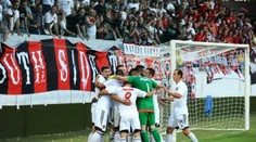 Trnava aj s 10 hráčmi vyhrala, na ihrisku zasahovali ťažkoodenci