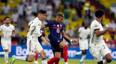 Francúzi zdolali Nemecko 1:0 vlastným gólom Hummelsa