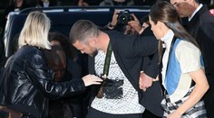 V Paríži zaútočili na Justina Timberlaka. Všetko zachytili na videu