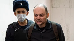 Ruský aktivista Kara-Murza: V Rusku je mnoho ľudí, ktorí sú proti vojne a neveria propagande Kremľa