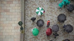 Dážď bude pokračovať aj v sobotu. Zoznam krajov, kde naprší najviac