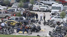 Znepriatelené motorkárske gangy na seba zaútočili. 9 mŕtvych a 12 zranených