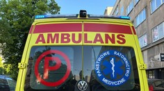 Nepozornej matke vypadlo ročné dieťa z tretieho poschodia. Po týždňoch v nemocnici zomrelo