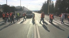 Chcú urýchliť výstavbu severného obchvatu. Nespokojní Prešovčania na hlavnom ťahu zablokovali dopravu