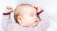 Polročné dieťa by už malo mať vlastnú izbu. Vedci zverejnili dôvody