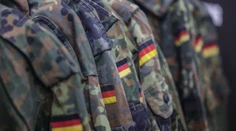 Ak sa neprihlási dostatok dobrovoľníkov, zaveďme povinnú vojenčinu, navrhujú nemeckí konzervatívci