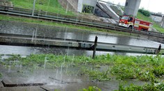 Problémový podjazd v Bratislave opäť zaplavila voda, bol neprejazdný