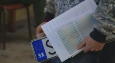 Štát výrazne ušetrí na ešpézetkách. Neznamená to však, že budú automaticky lacnejšie aj pre šoférov