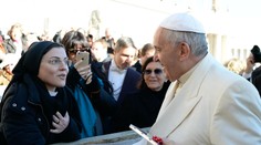 Pápež František dostal CD od mníšky, ktorá vyhrala taliansky Hlas