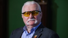 Walesa vyzýva USA rešpektovať dohody. Zaobchádzanie so Zelenským prirovnal k výsluchu tajnej služby
