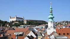 Ak vám smrad nevadí, môžete otvoriť okná. Odborníci tvrdia, že látka neohrozuje zdravie