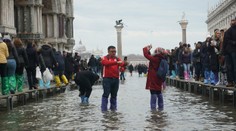 Sever Talianska pod snehom, stredná časť pod vodou