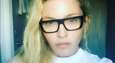 Madonne vek nič nehovorí. Toto je jej nový zajačik