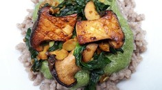 Bezlepkové halušky so špenátom a hlivou