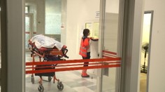 Muž otrávený botulotoxínom je stále vo vážnom stave