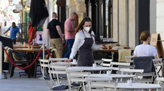 Neočkovaní Slováci nás vyjdú na miliardu. Pre opatrenia totiž dochádza k výpadku ekonomiky