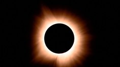 GALÉRIA: Dych berúce snímky. Takto vyzeralo úplné zatmenie Slnka očami fotografov