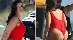 Modelka Ashley Graham pózovala v štýle Baywatchu