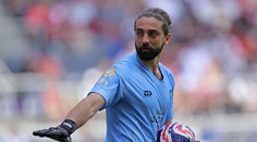 MS klubov ho dostali do ťažkej situácie. Brankár Aucklandu bude mať kvôli prestížnemu turnaju problém zaplatiť nájom