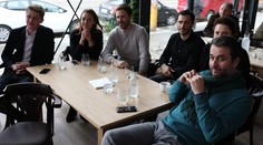 Do seriálu Oteckovia mieri ďalšia herecká hviezda