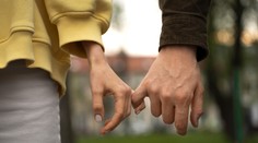 Nezvyčajná finančná odmena. Firma sa rozhodla prispieť zamestnancom za to, že budú aktívne randiť