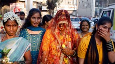 Žena sa vydala za dvoch bratov. Korene tradície v indickom štáte siahajú stovky rokov do minulosti