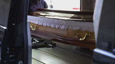 Opäť nestíhajú pochovávať. Príbuzní musia na pohreby čakať, problém je však inde ako naposledy