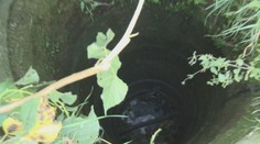 Chcel zarobiť peniaze pre 13 detí, teraz bojuje o život. Pri kopaní studne takmer zhorel zaživa