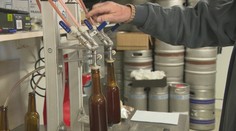 Pozrite sa, ako sa v Starej Turej vyrába jeden z najobľúbenejších nápojov na svete