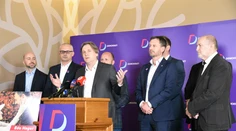 Hegerovi Demokrati sa spojili s ďalšou stranou. Predstavili aj nové tváre