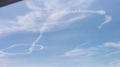 Na oblohe sa zobrazilo obrovské mužské prirodzenie. Príčina vás rozosmeje