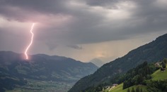 Turistický výlet sa skončil tragédiou: Blesk zasiahol tri sestry, dve z nich neprežili