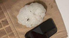 OBRAZOM: Texas bombardovali gigantické krúpy, búrky si vyžiadali jednu obeť