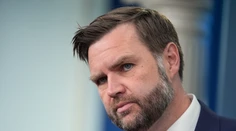 Mierové rokovania medzi USA a Iránom sa vo Švajčiarsku neuskutočnia. J. D. Vance zrušil plánovanú cestu