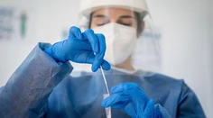 Máme vyše 2 000 nových chorých, počet hospitalizovaných má nové maximum