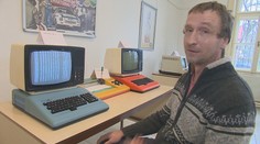 Výstava, ktorá ponúka pohľad do čias socializmu. Zberateľ Peter má jedinečnú zbierku kultových počítačov