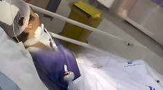 Iránske dievča malo zle nasadený hidžáb. Po údajnom zásahu mravnostnej polície je v stave mozgovej smrti