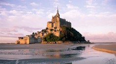 Rozprávkové skvosty histórie: 10 najkrajších zámkov sveta, ktoré berú dych