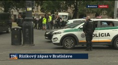 Policajné manévre v Bratislave: Fanúšikovia PAOK Solún pochodovali centrom