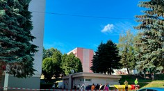 Obyvatelia bytovky v Handlovej priblížili, aká mohla byť príčina tragického požiaru