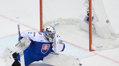 Slovenskí hokejisti po ťažkej prehre s Nemeckom len ťažko hľadali slová. Tu sú ich reakcie