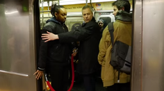 Cestujúcich v metre poriadne prekvapili