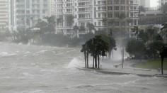 Mohutný hurikán Irma sužuje Floridu. Hlásia prvé obete