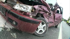 Piati mladíci pri Prešove vleteli pod kamión. Stal sa zázrak!